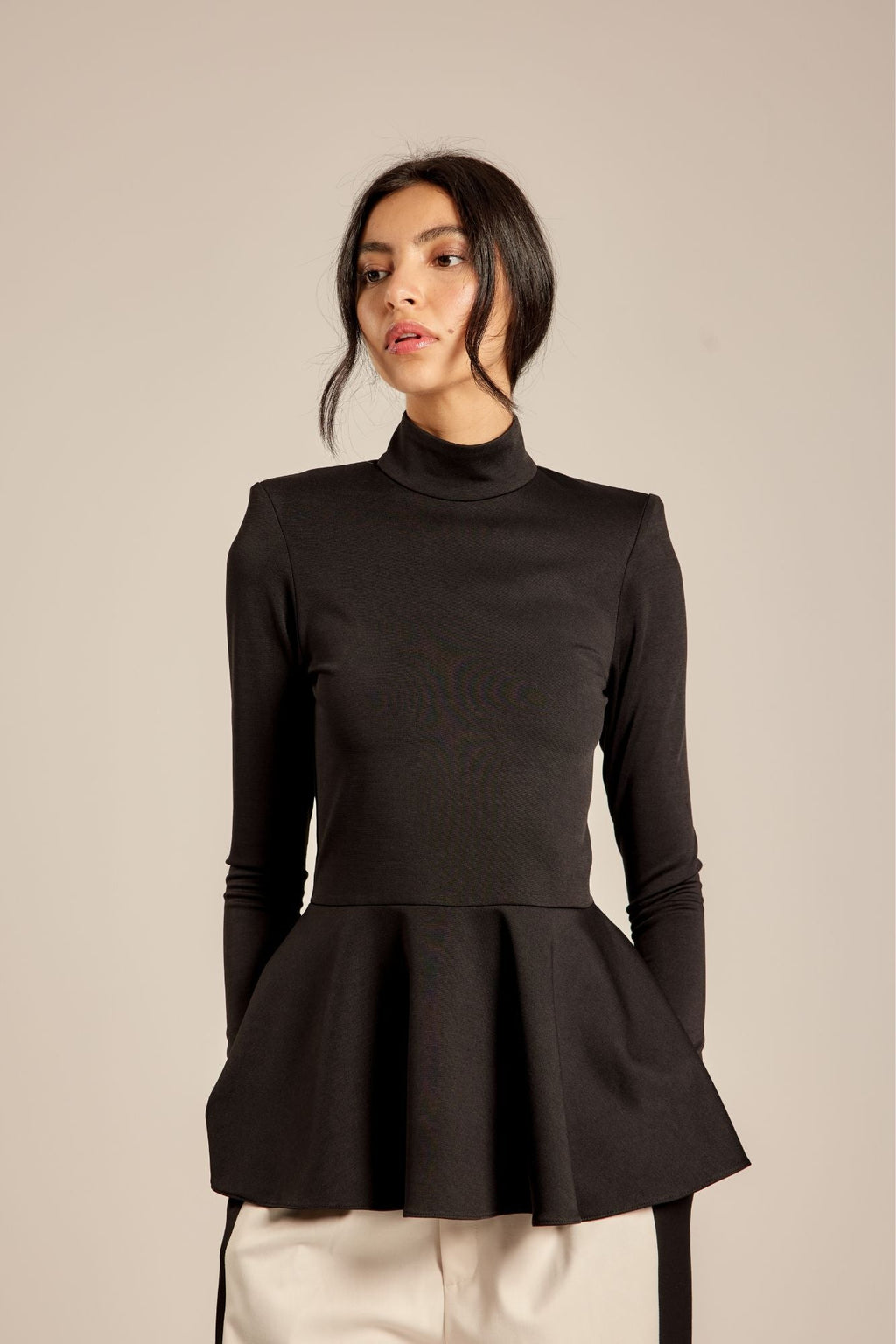 TOP TIANA NEGRO